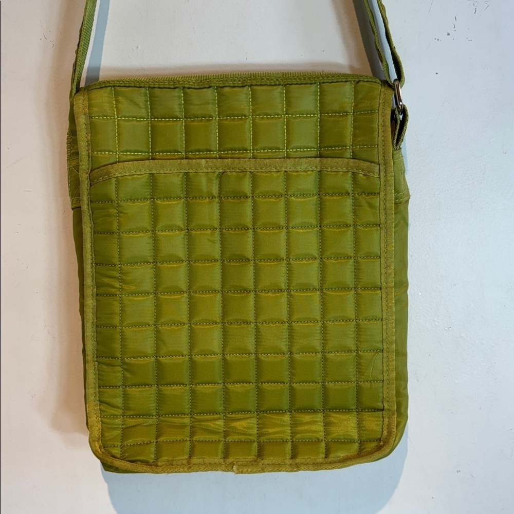 Lug Moped crossbody bag RFID puffer bag green medium NWOT - Picture 3 of 12